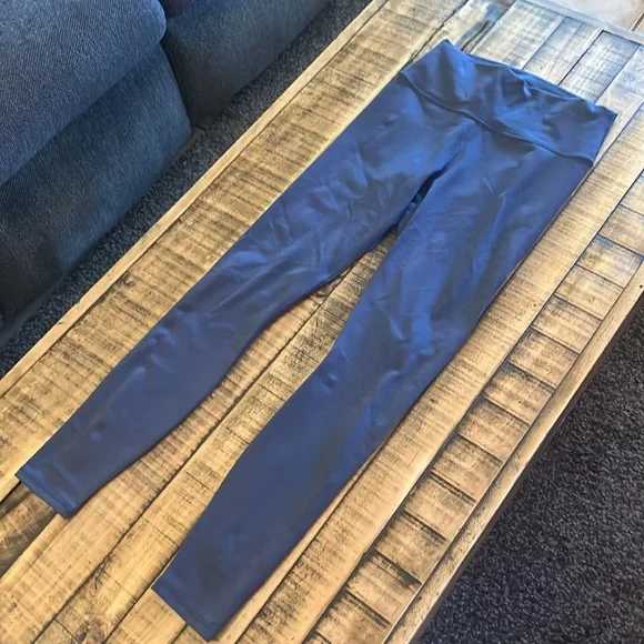 Fabletics Define PowerHold® High-Waisted 7/8 Legging - Regular Inseam 25” - Picture 6 of 11